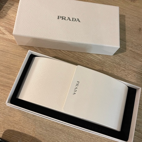 AUTHENTIC NEVER WORN PRADA GLASSES - Picture 5 of 6